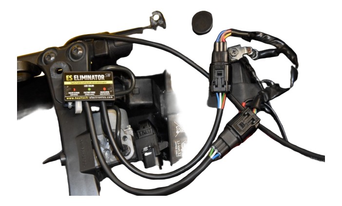 Eliminateur contrôleur de moteur de valve d'échappement HEALTECH pour HONDA CBR1000RR-R 2020-2025 (ESE-SW-H05)