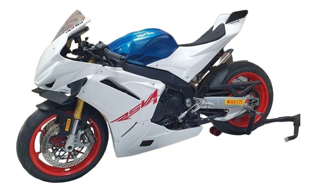 Carénage poly BLINDER pour RSV4 2025-2026