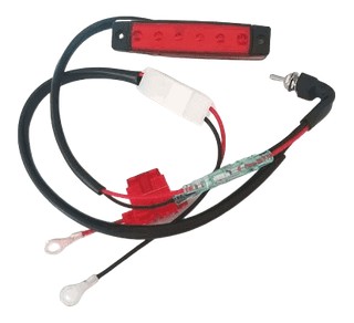 FEU ARRIERE PLUIE 6 LED AVEC INTERRUPTEUR