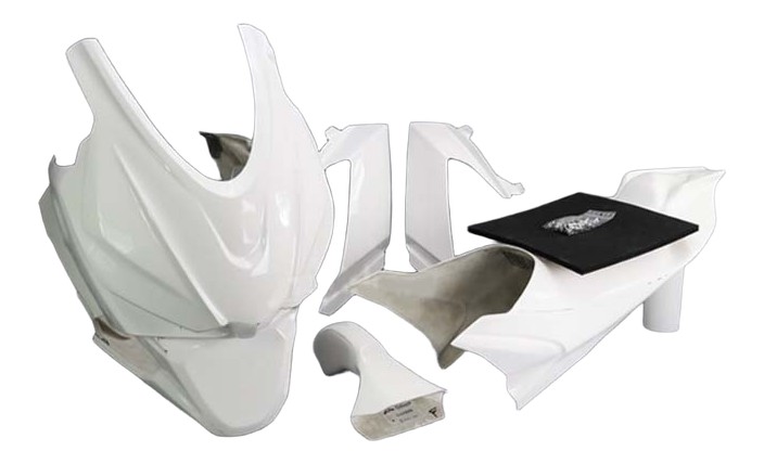 carénage poly course piste aprilia RSV4