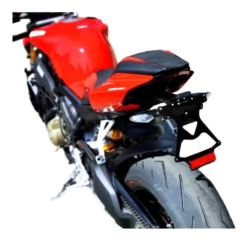 SUPPORT DE PLAQUE SUR MOTO