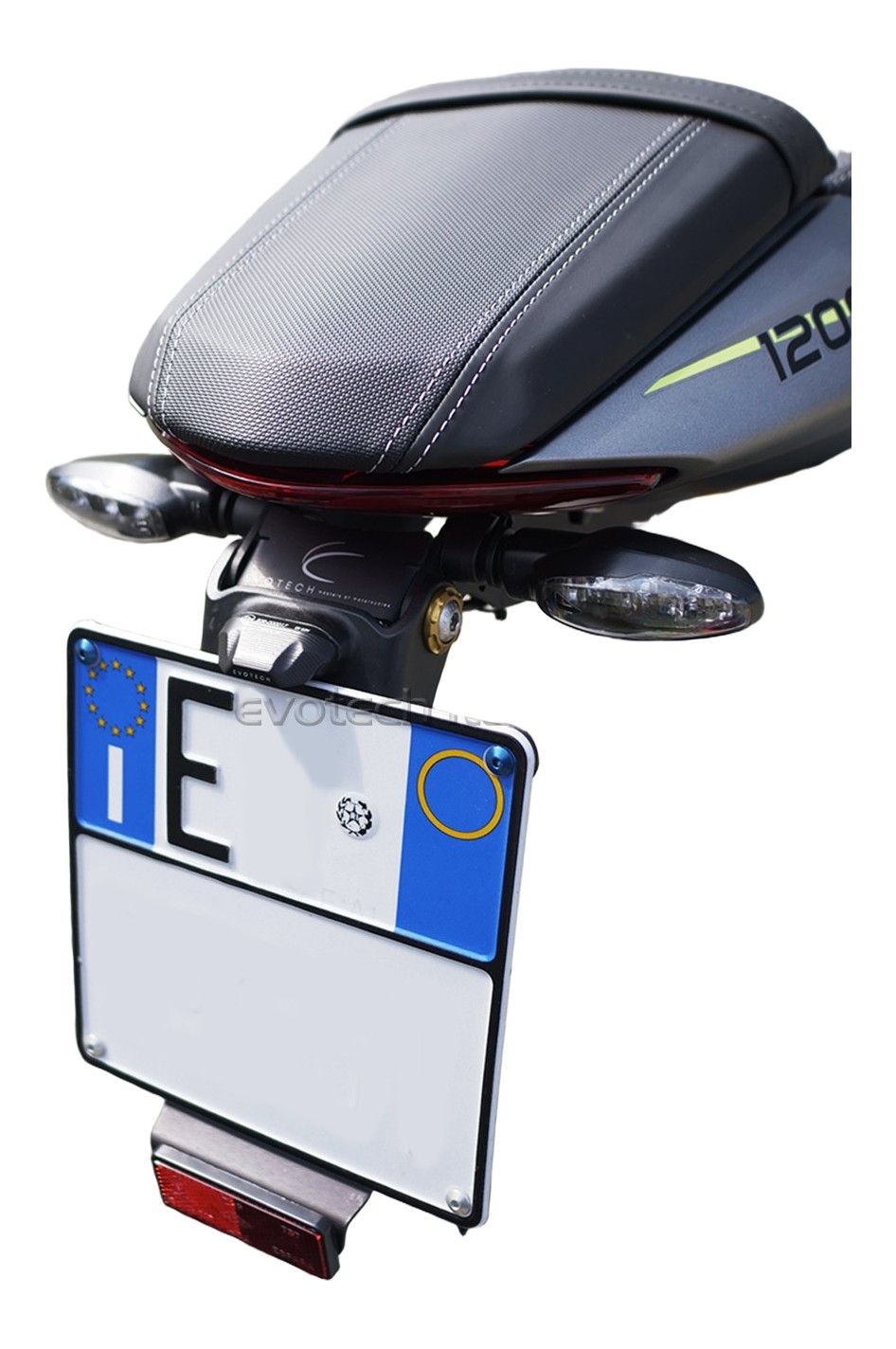 Support de plaque Evotech pour SPEED TRIPLE - photo non contractuelle