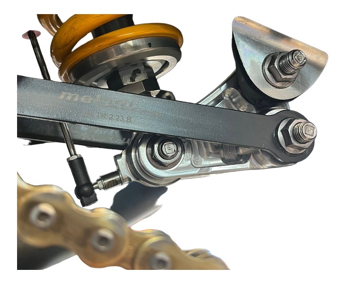 BASCULEUR DE SUSPENSION MELOTTI POUR TRIUMPH STREET TRIPLE 765 2017-2025 (LK.TR.223)