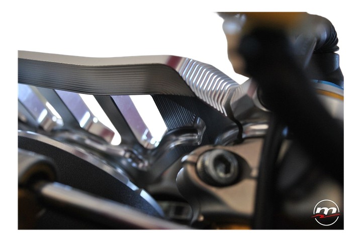 TÉ DE FOURCHE MELOTTI DUCATI PANIGALE V2 20-23